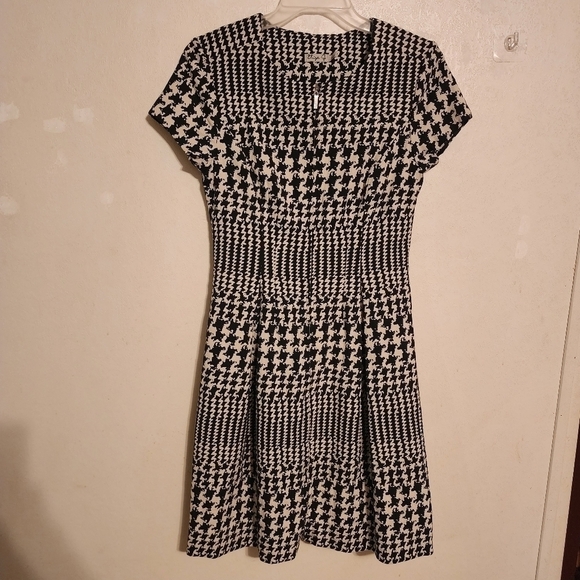 Eliza J Black & White Houndstooth Dress Front 2 Way Zipper With Pockets Size 4 - Picture 1 of 15
